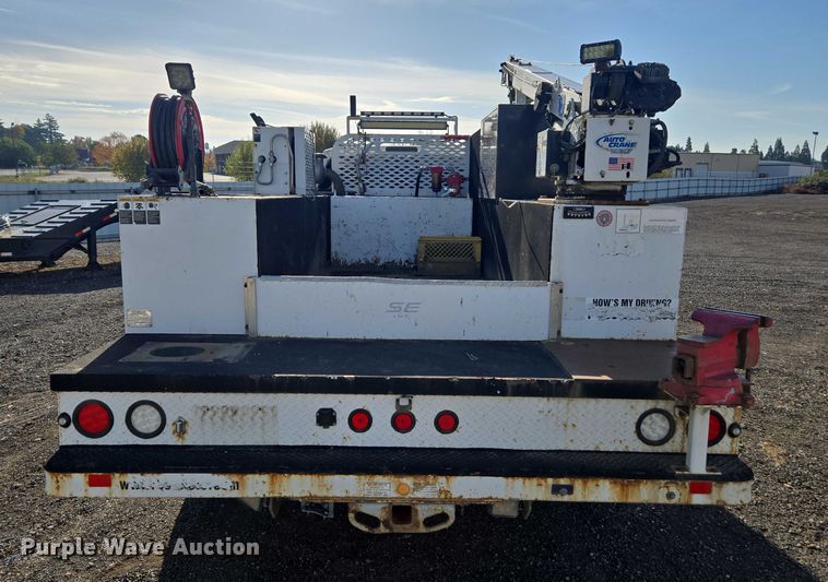 image for item YA1001 2015 Ford F550 SuperCab utility / service truck