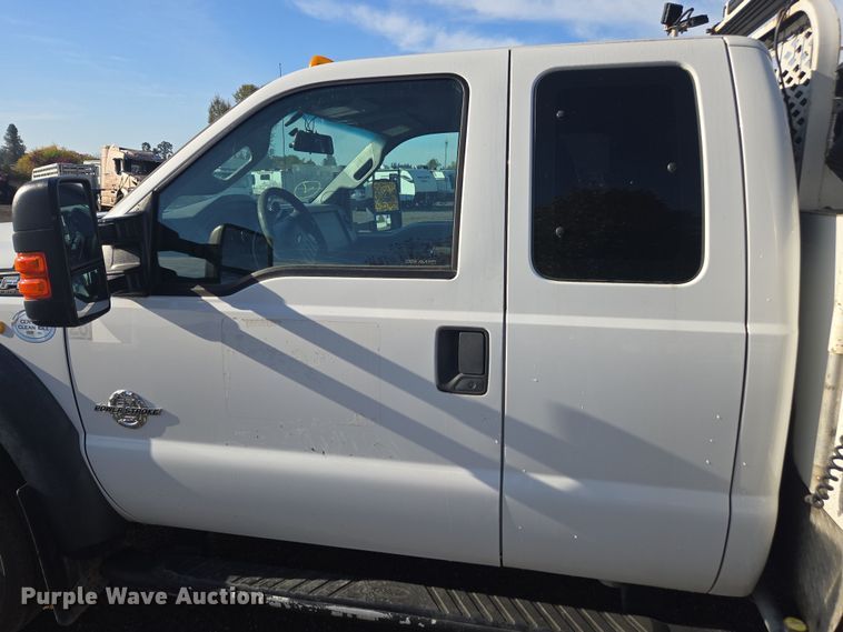 image for item YA1001 2015 Ford F550 SuperCab utility / service truck