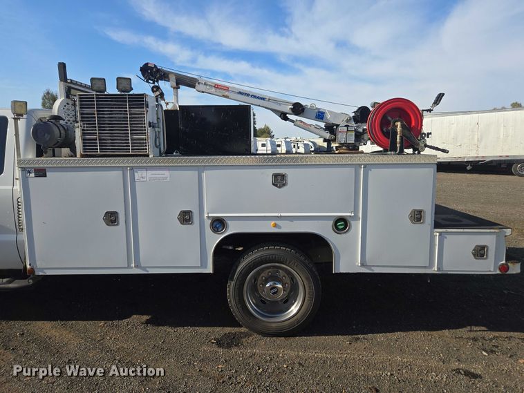 image for item YA1001 2015 Ford F550 SuperCab utility / service truck