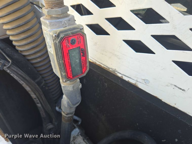 image for item YA1001 2015 Ford F550 SuperCab utility / service truck