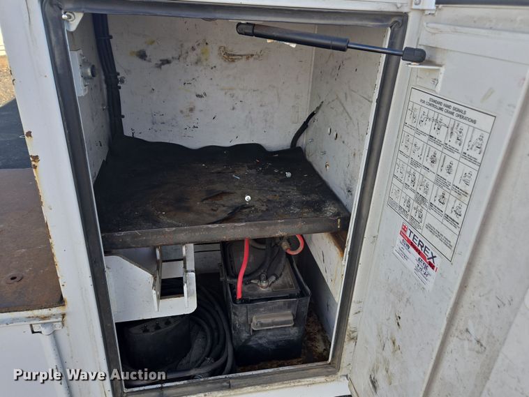 image for item YA1001 2015 Ford F550 SuperCab utility / service truck