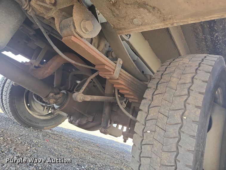 image for item YA1001 2015 Ford F550 SuperCab utility / service truck