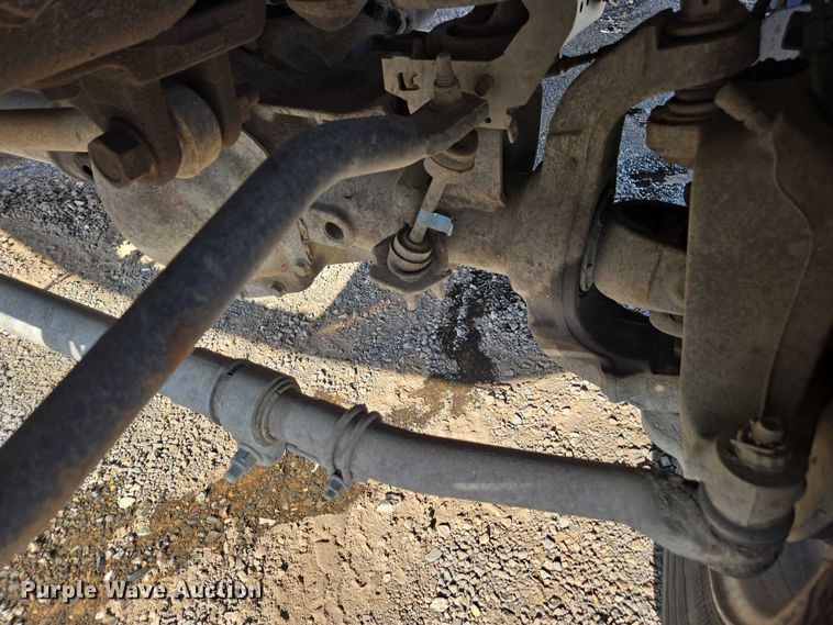 image for item YA1001 2015 Ford F550 SuperCab utility / service truck