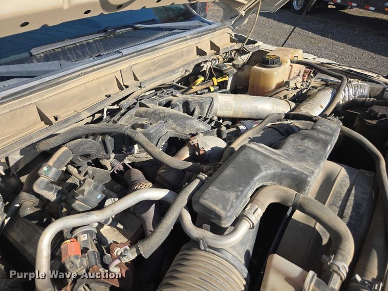 image for item YA1001 2015 Ford F550 SuperCab utility / service truck