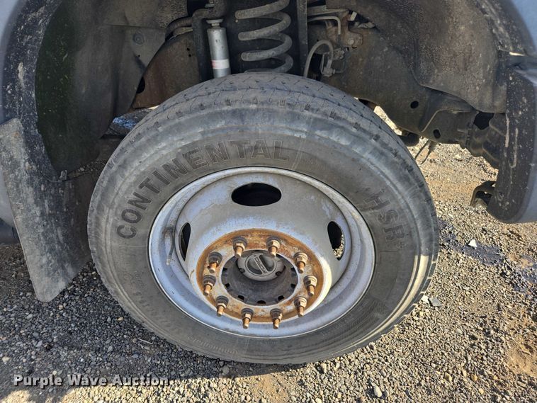 image for item YA1001 2015 Ford F550 SuperCab utility / service truck