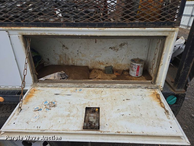 image for item YA1003 2015 Ford F550 Crew Cab flatbed truck