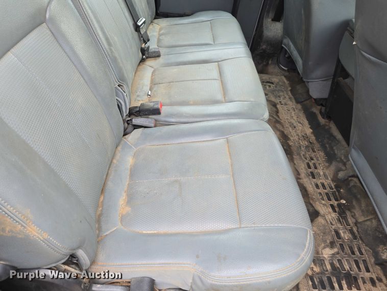 image for item YA1003 2015 Ford F550 Crew Cab flatbed truck