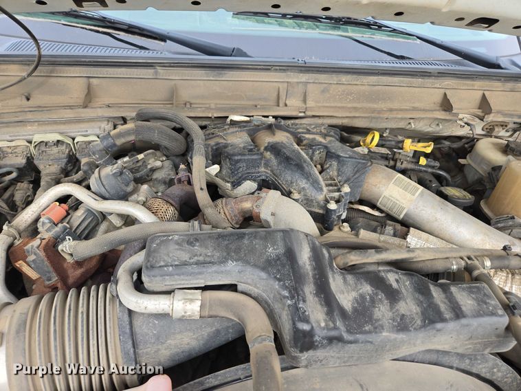 image for item YA1003 2015 Ford F550 Crew Cab flatbed truck