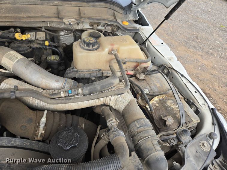 image for item YA1003 2015 Ford F550 Crew Cab flatbed truck