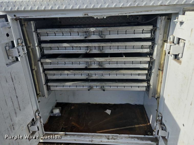 image for item YA1007 2015 Ford F550 SuperCab utility / service truck