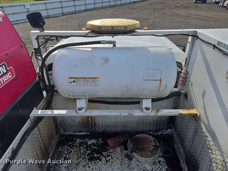 image for item YA1007 2015 Ford F550 SuperCab utility / service truck