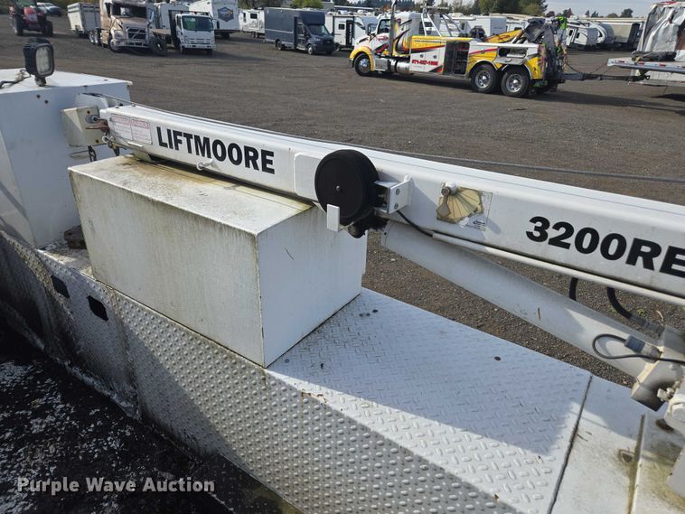 image for item YA1007 2015 Ford F550 SuperCab utility / service truck