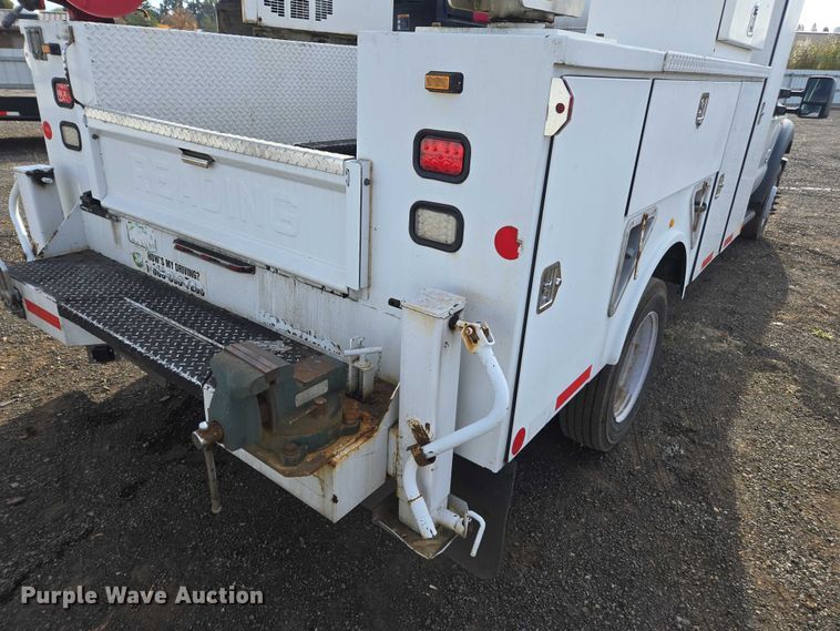 image for item YA1007 2015 Ford F550 SuperCab utility / service truck