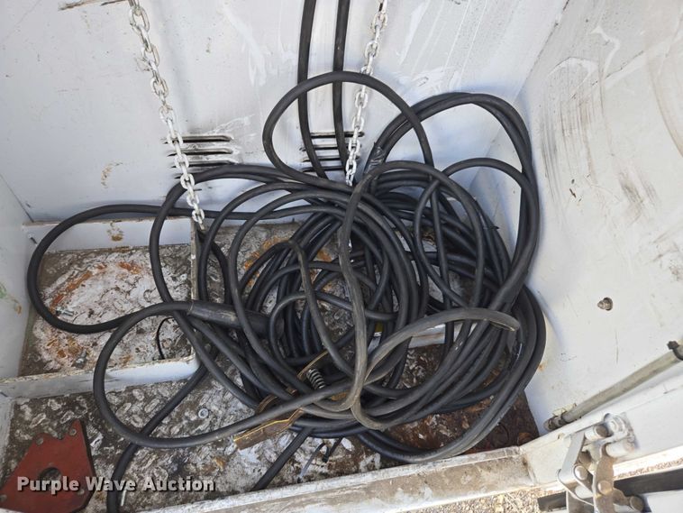 image for item YA1007 2015 Ford F550 SuperCab utility / service truck