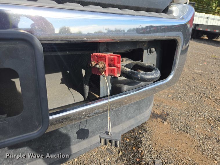 image for item YA1007 2015 Ford F550 SuperCab utility / service truck