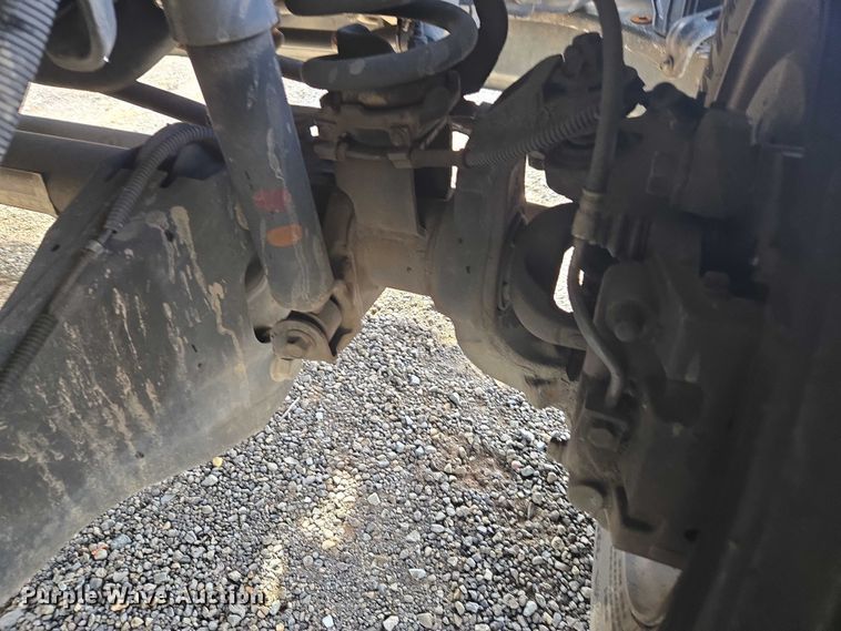 image for item YA1007 2015 Ford F550 SuperCab utility / service truck