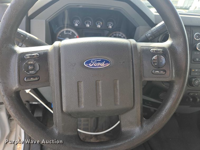 image for item YA1007 2015 Ford F550 SuperCab utility / service truck