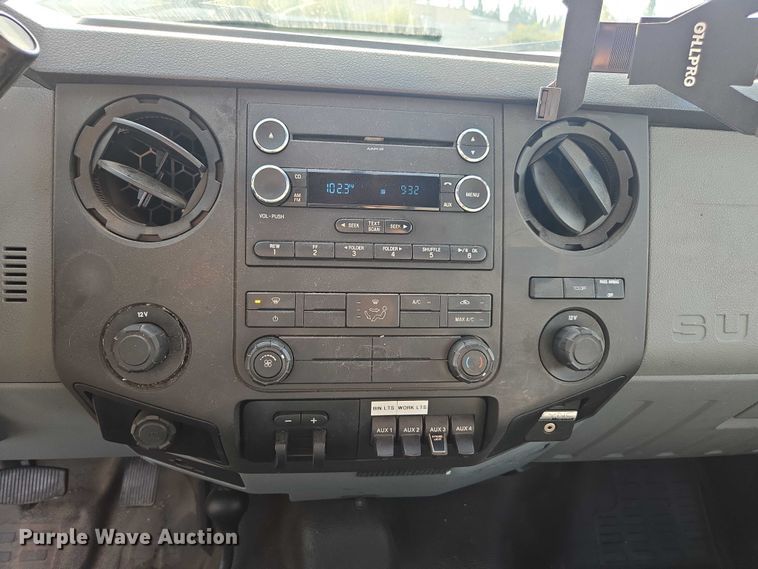 image for item YA1007 2015 Ford F550 SuperCab utility / service truck