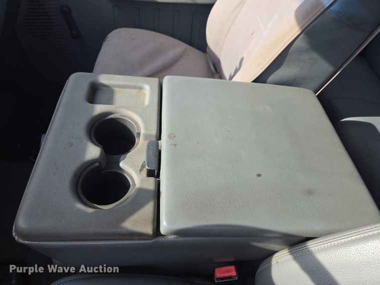 image for item YA1007 2015 Ford F550 SuperCab utility / service truck