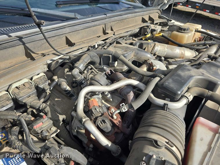 image for item YA1007 2015 Ford F550 SuperCab utility / service truck