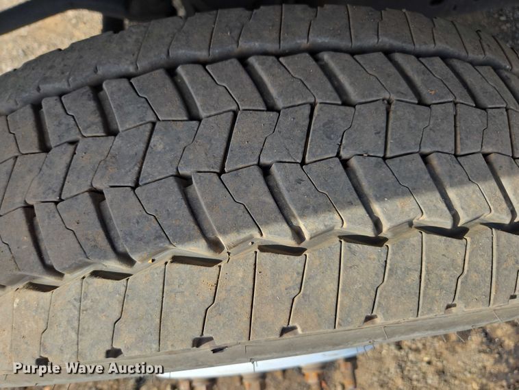 image for item YA1007 2015 Ford F550 SuperCab utility / service truck