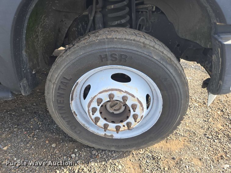 image for item YA1007 2015 Ford F550 SuperCab utility / service truck