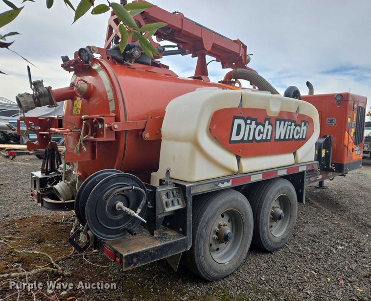 image for item YA1008 2018 Ditch Witch HX75 vacuum excavator