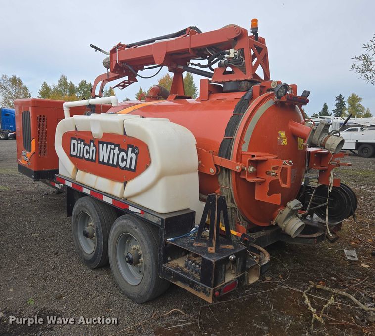 image for item YA1008 2018 Ditch Witch HX75 vacuum excavator