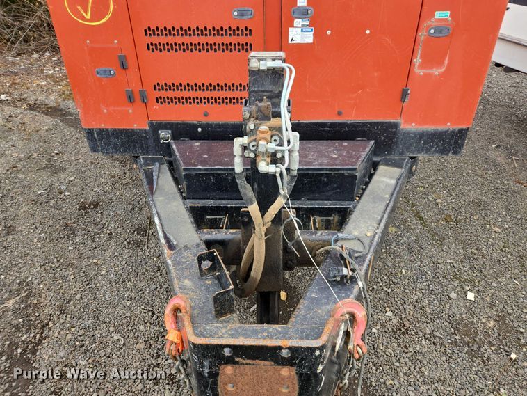 image for item YA1008 2018 Ditch Witch HX75 vacuum excavator