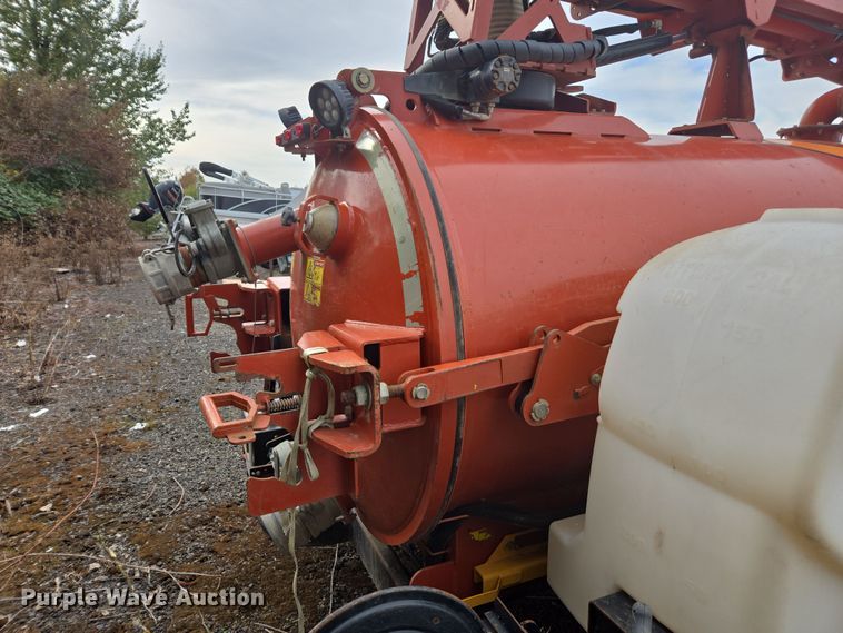 image for item YA1008 2018 Ditch Witch HX75 vacuum excavator