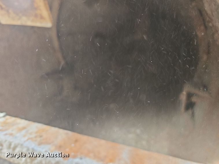 image for item YA1008 2018 Ditch Witch HX75 vacuum excavator