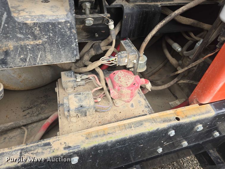 image for item YA1008 2018 Ditch Witch HX75 vacuum excavator