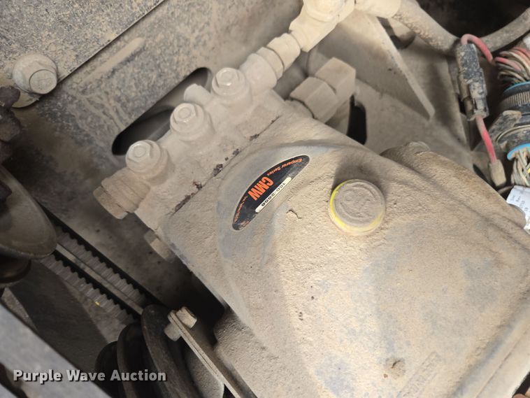 image for item YA1008 2018 Ditch Witch HX75 vacuum excavator