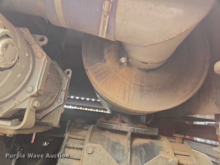 image for item YA1008 2018 Ditch Witch HX75 vacuum excavator