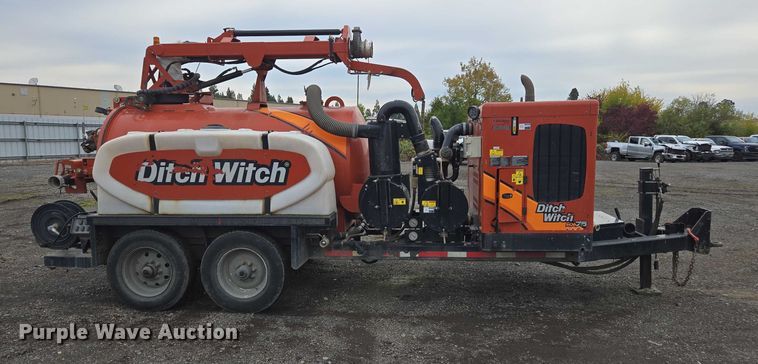 image for item YA1009 2019 Ditch Witch HX75 vacuum excavator
