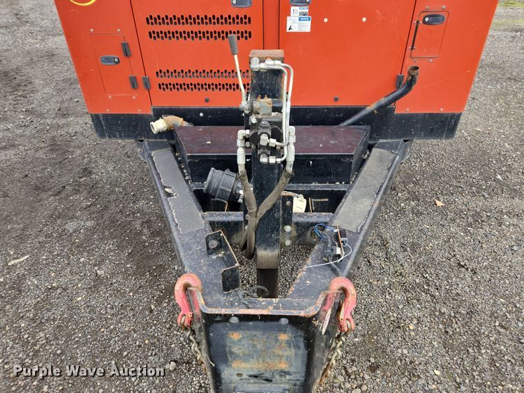 image for item YA1009 2019 Ditch Witch HX75 vacuum excavator