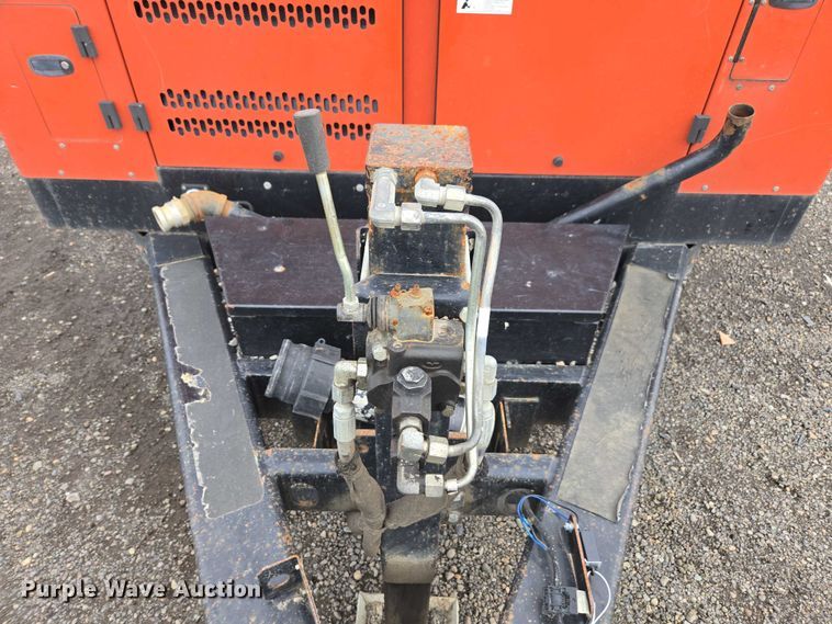 image for item YA1009 2019 Ditch Witch HX75 vacuum excavator