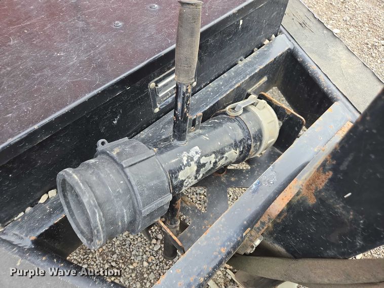 image for item YA1009 2019 Ditch Witch HX75 vacuum excavator