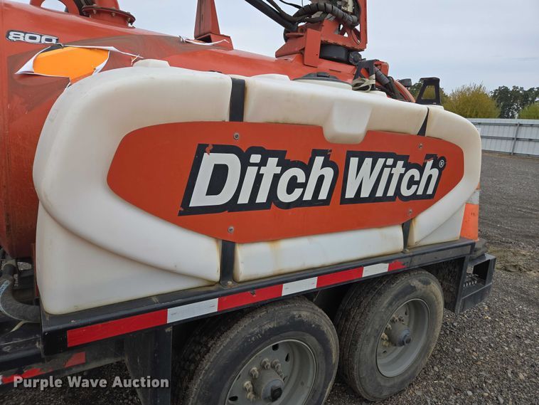 image for item YA1009 2019 Ditch Witch HX75 vacuum excavator