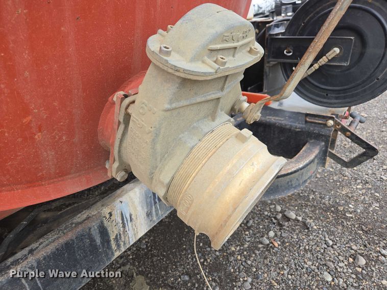 image for item YA1009 2019 Ditch Witch HX75 vacuum excavator