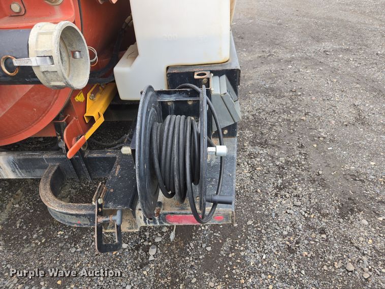 image for item YA1009 2019 Ditch Witch HX75 vacuum excavator