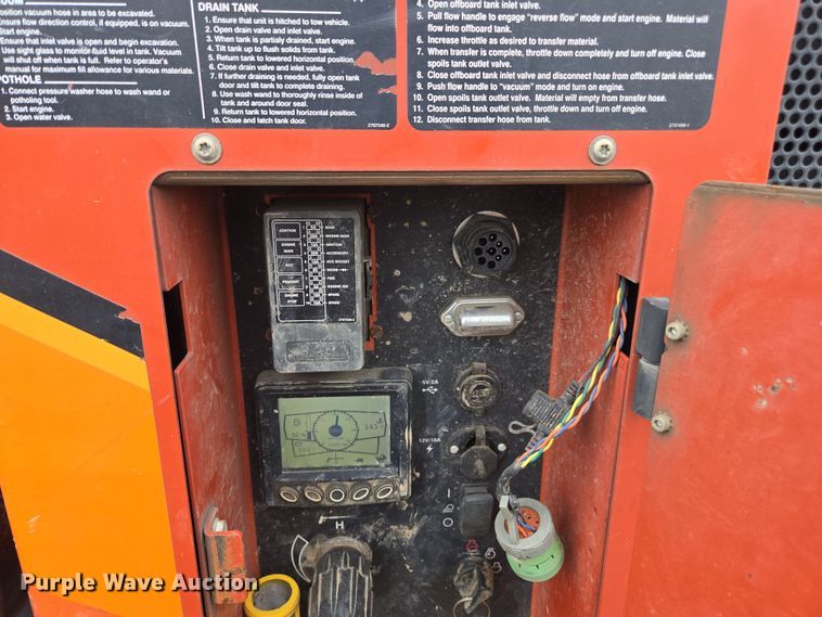 image for item YA1009 2019 Ditch Witch HX75 vacuum excavator