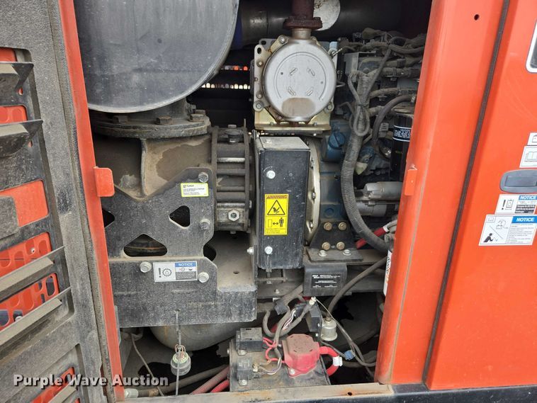 image for item YA1009 2019 Ditch Witch HX75 vacuum excavator