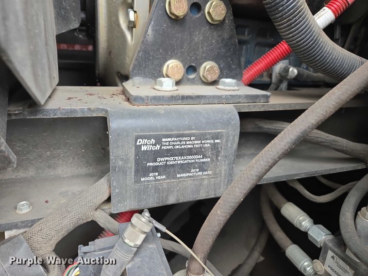 image for item YA1009 2019 Ditch Witch HX75 vacuum excavator