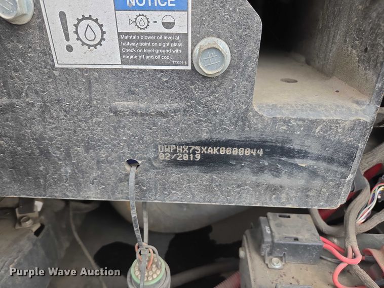 image for item YA1009 2019 Ditch Witch HX75 vacuum excavator