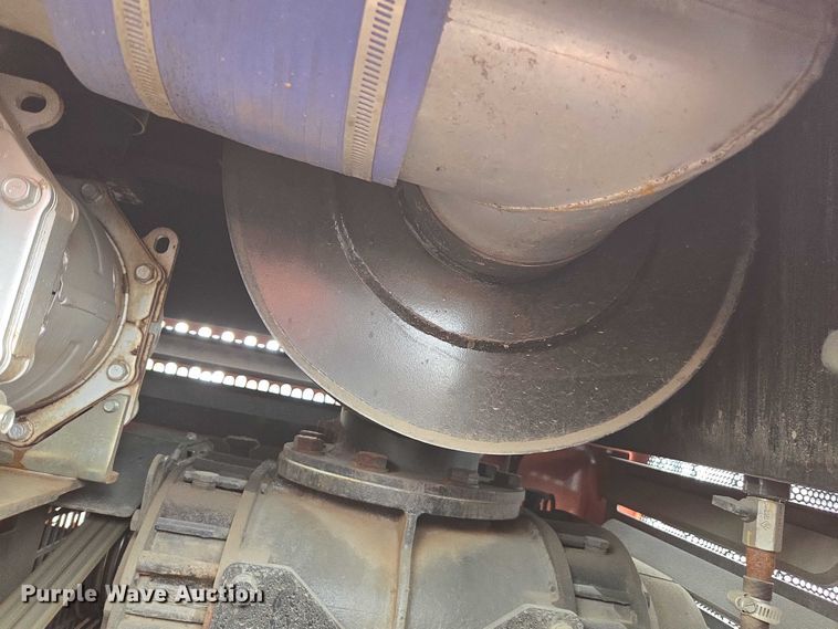 image for item YA1009 2019 Ditch Witch HX75 vacuum excavator