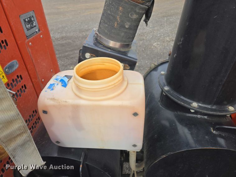 image for item YA1010 2019 Ditch Witch HX50 vacuum excavator