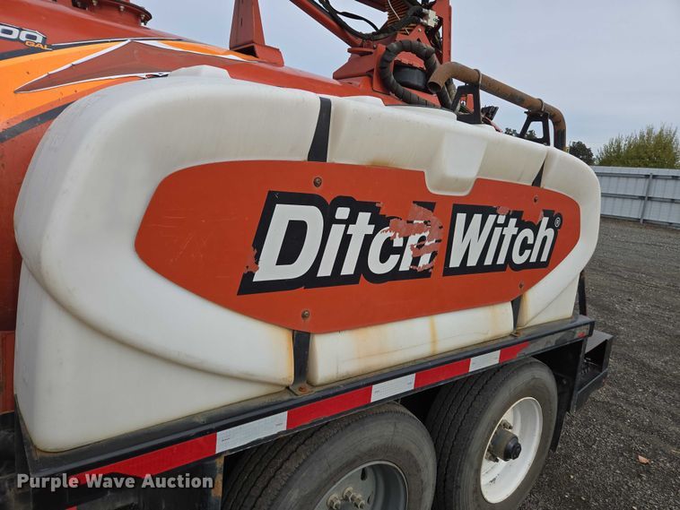 image for item YA1010 2019 Ditch Witch HX50 vacuum excavator