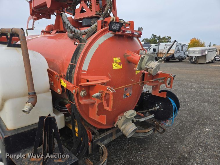 image for item YA1010 2019 Ditch Witch HX50 vacuum excavator