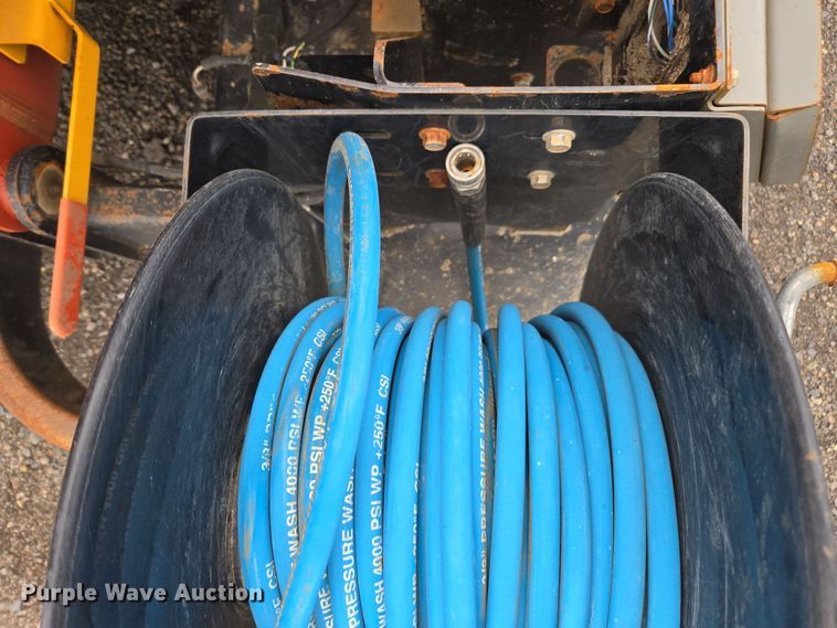 image for item YA1010 2019 Ditch Witch HX50 vacuum excavator